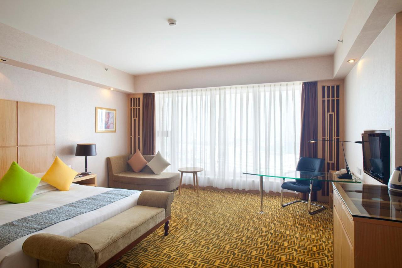 Crowne Plaza Zhanjiang Kang Yi, An Ihg Hotel Buitenkant foto