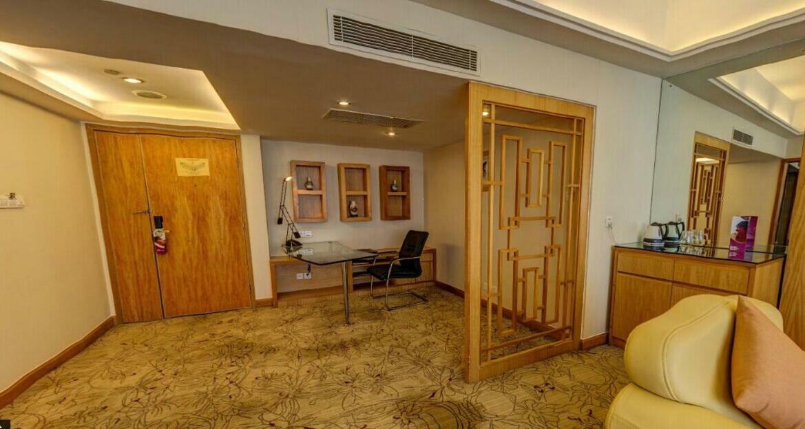 Crowne Plaza Zhanjiang Kang Yi, An Ihg Hotel Buitenkant foto