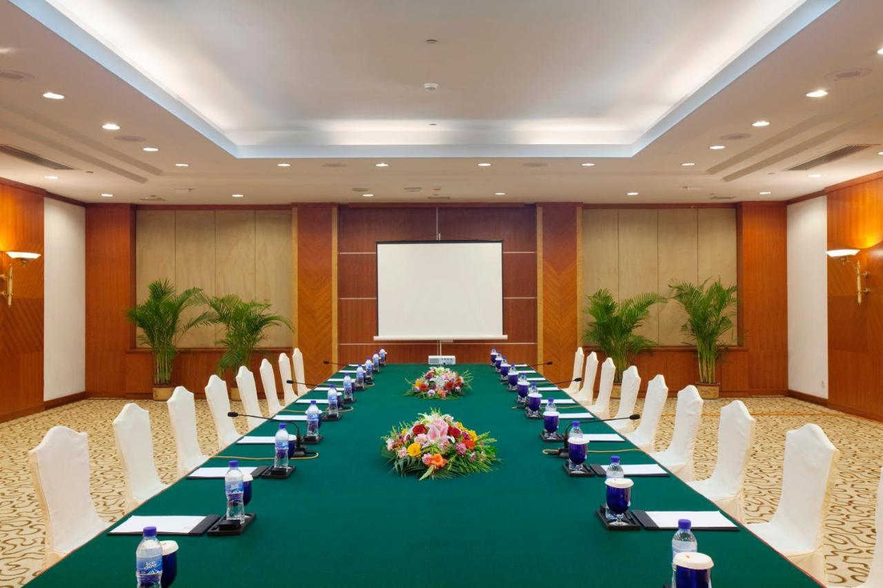 Crowne Plaza Zhanjiang Kang Yi, An Ihg Hotel Buitenkant foto
