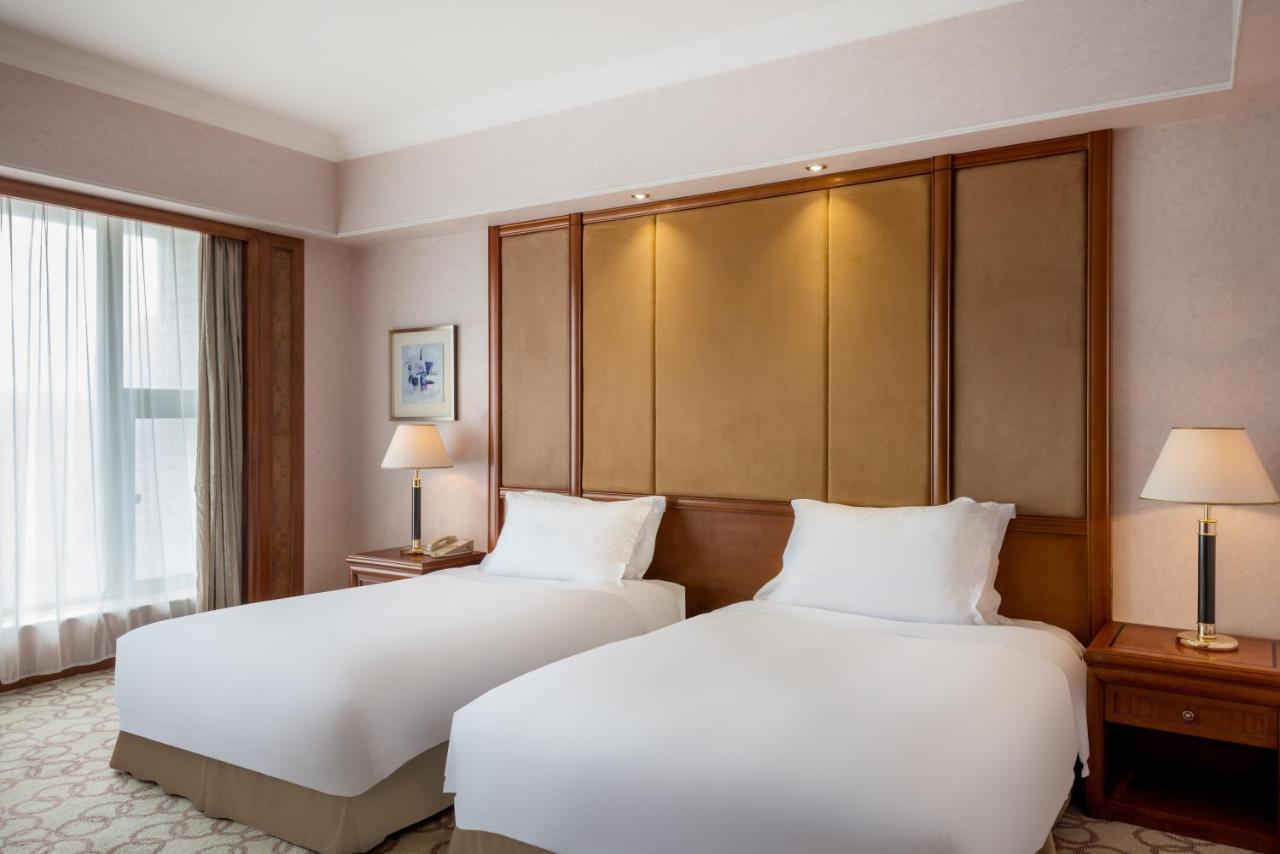 Crowne Plaza Zhanjiang Kang Yi, An Ihg Hotel Buitenkant foto