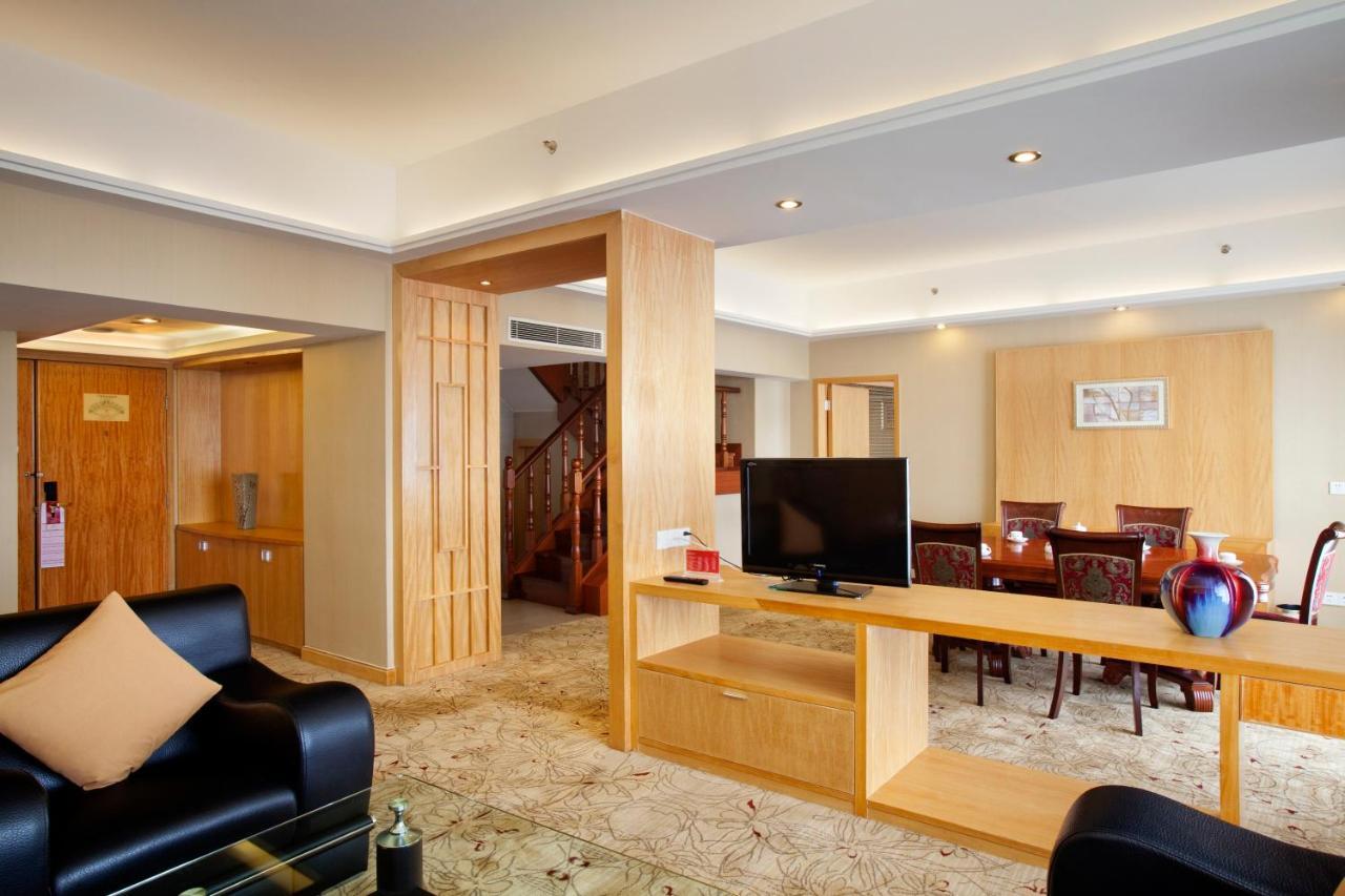Crowne Plaza Zhanjiang Kang Yi, An Ihg Hotel Buitenkant foto