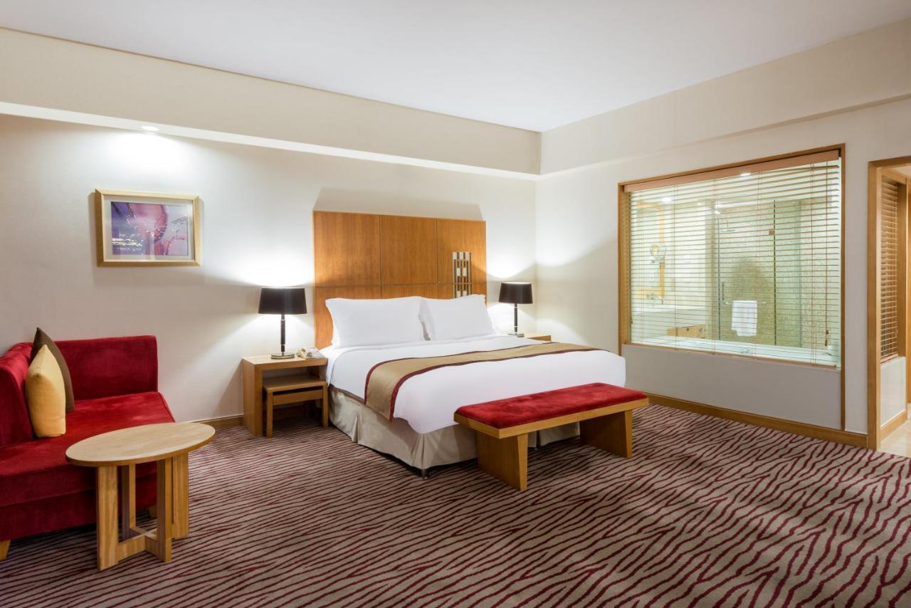 Crowne Plaza Zhanjiang Kang Yi, An Ihg Hotel Buitenkant foto